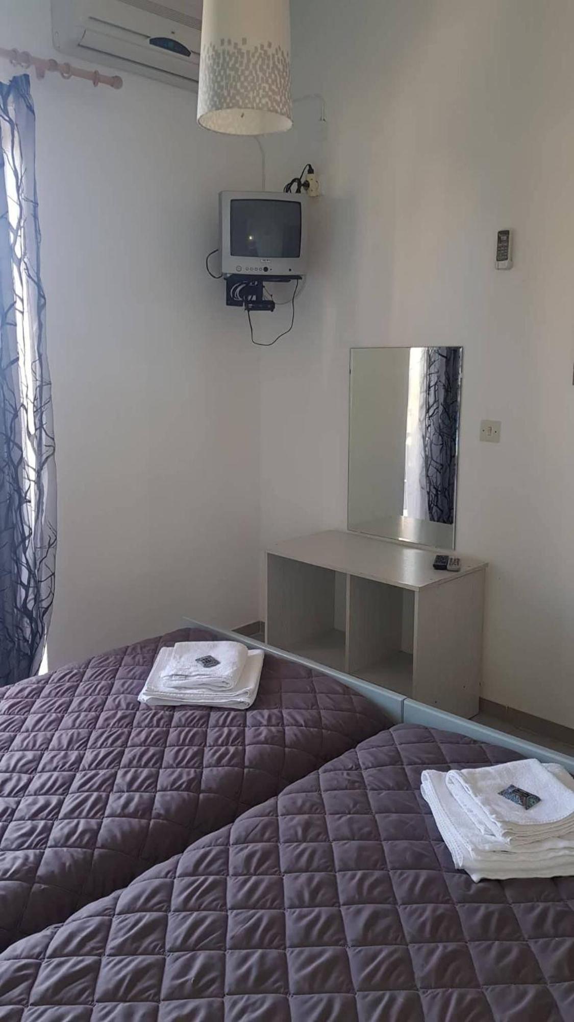 Athina Apartments טולון מראה חיצוני תמונה