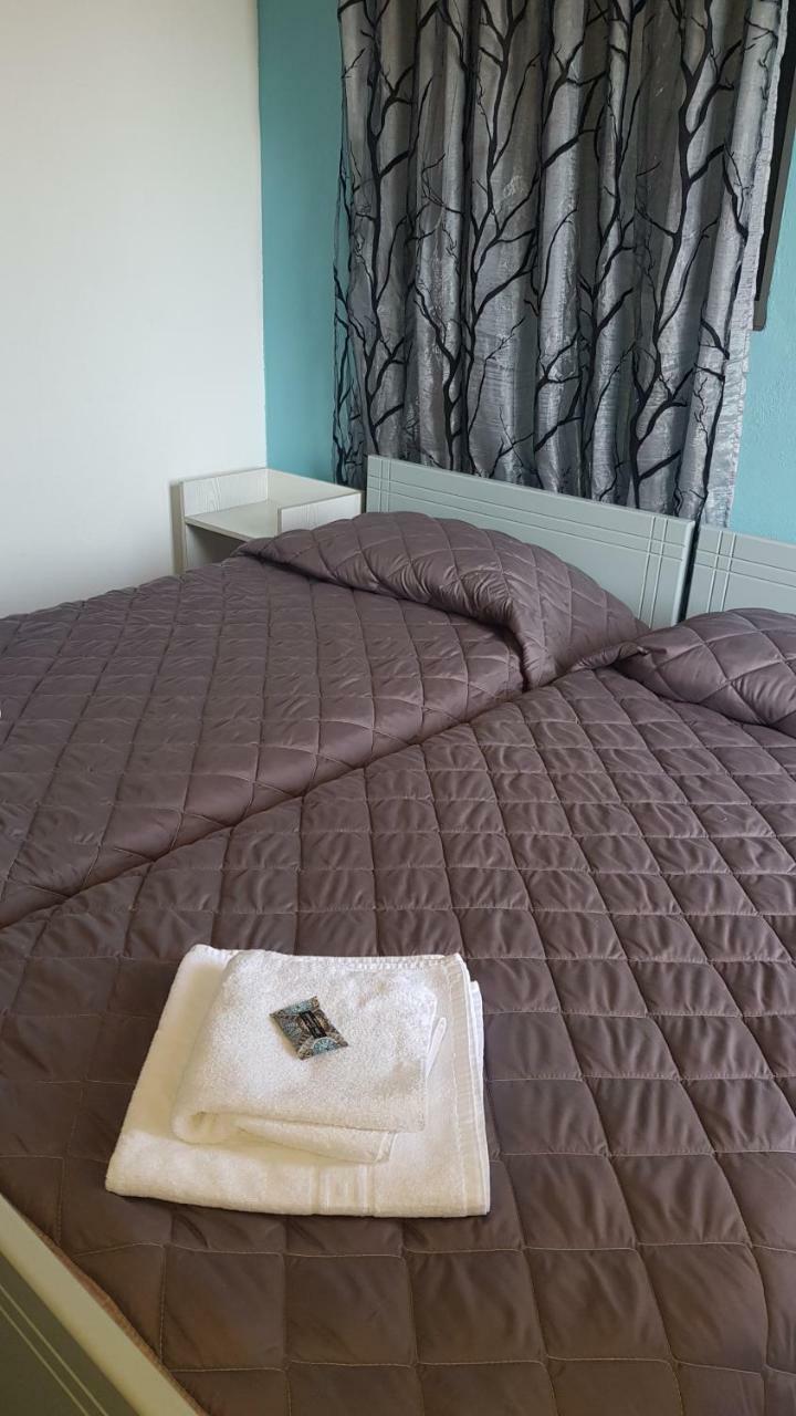 Athina Apartments טולון חדר תמונה