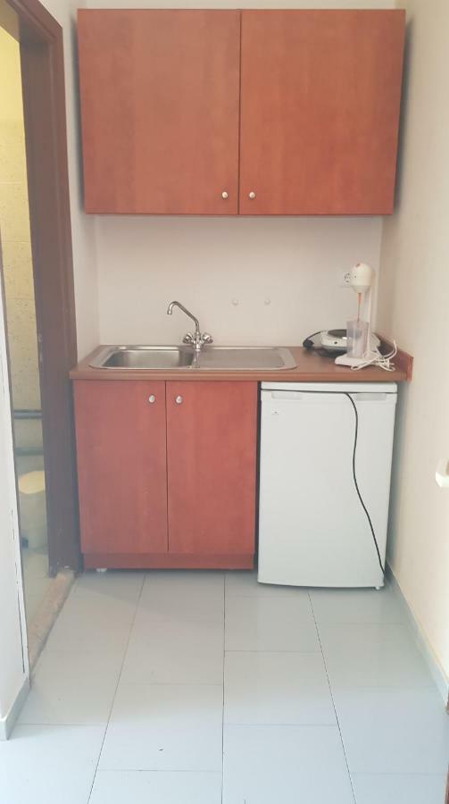 Athina Apartments טולון מראה חיצוני תמונה