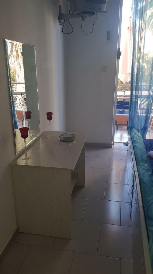 Athina Apartments טולון מראה חיצוני תמונה
