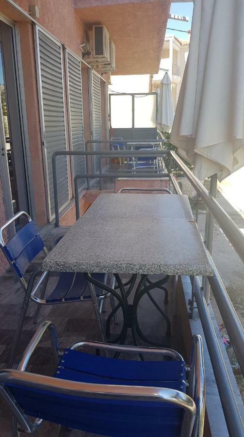 Athina Apartments טולון מראה חיצוני תמונה