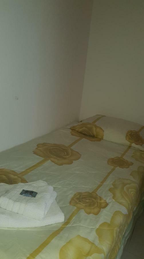 Athina Apartments טולון מראה חיצוני תמונה