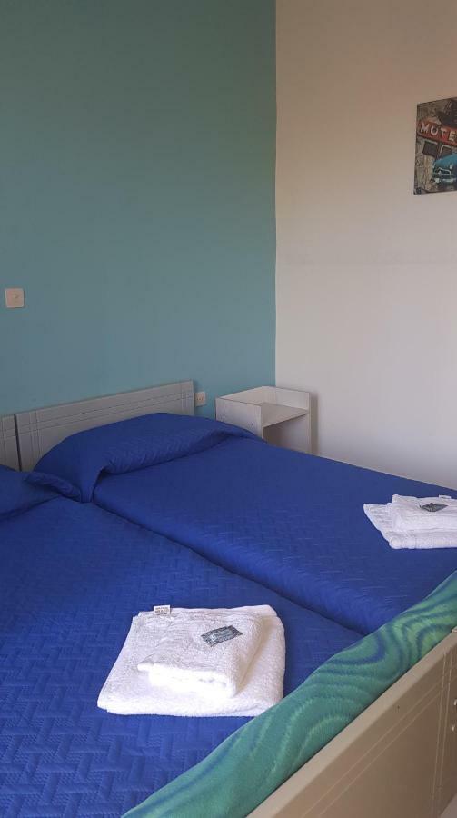 Athina Apartments טולון מראה חיצוני תמונה